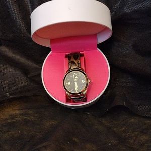 Isaac Mizrahi Live Watch